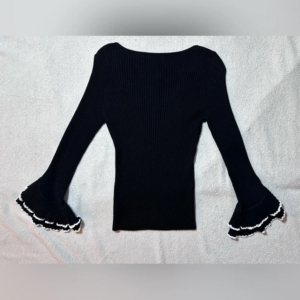 Milly | Ribbed Ruffle Bell Sleeve V-Neck Knit Top | Small - Picture 5 of 12